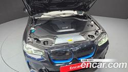 BMW iX3 M Sports — 2023
