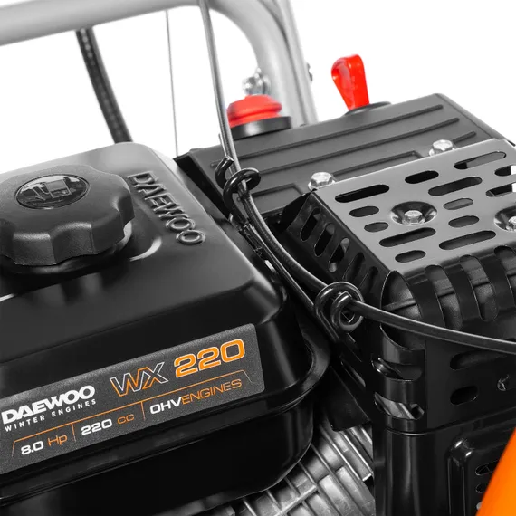 Бензиновый снегоуборщик "DAEWOO" S 6560