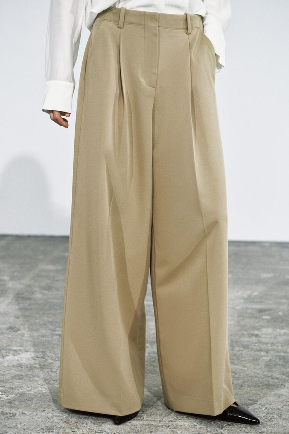 ZARA БРЮКИ С ЗАЩИПАМИ — ZW COLLECTION, МЯГКИЙ КАШТАНОВЫЙ