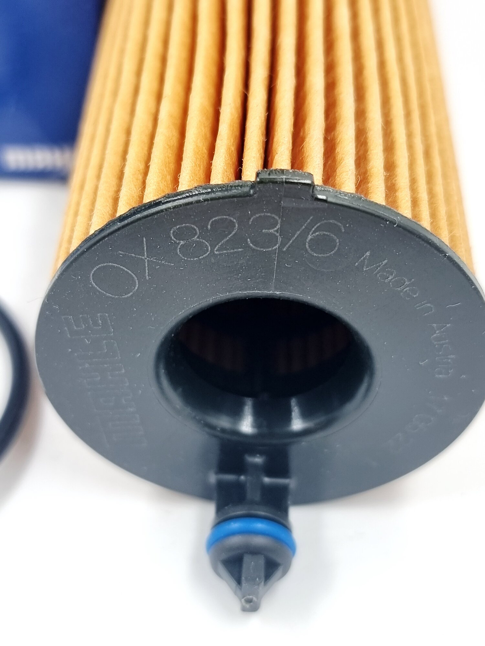 Фильтр масляный MAHLE OX823/6D A6541801100 для Mercedes-Benz 1 шт (Австрия)