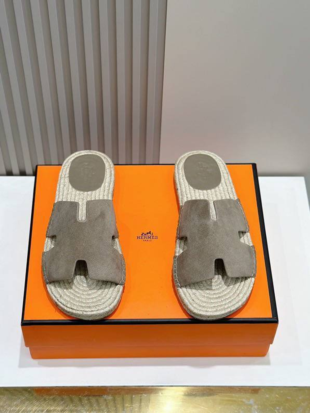 Шлепанцы Hermes