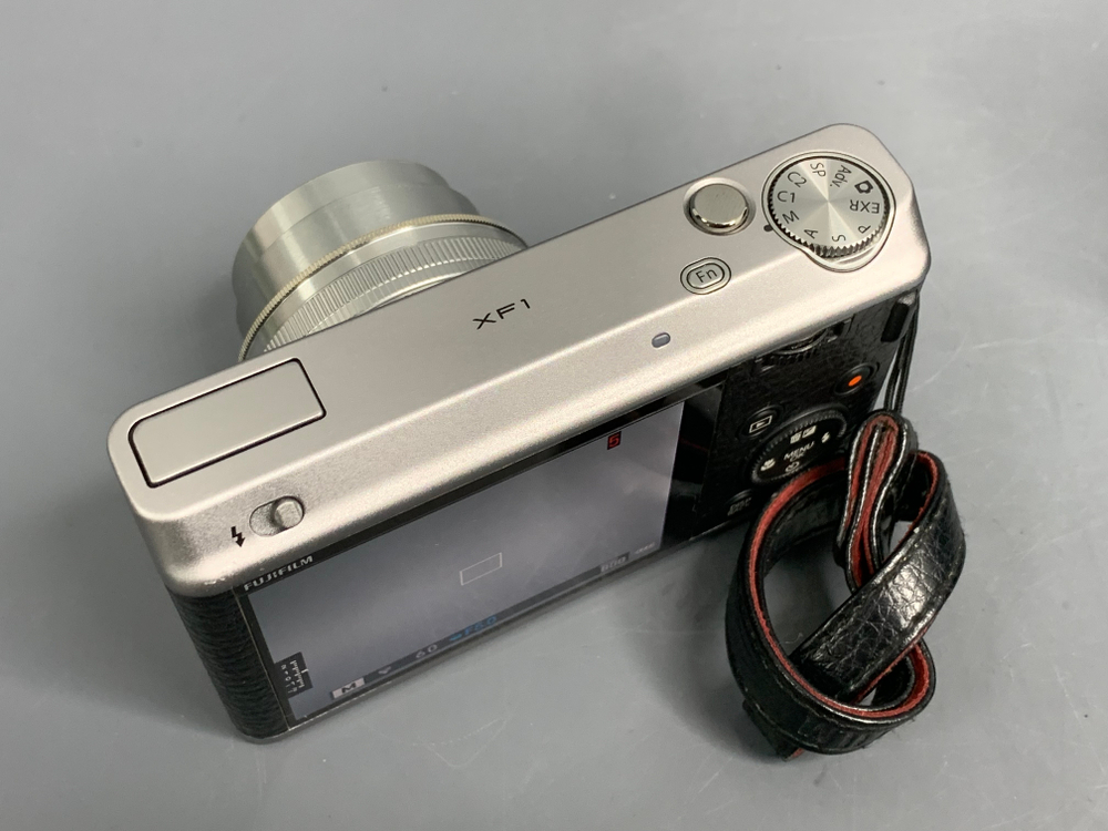 FujiFilm XF1