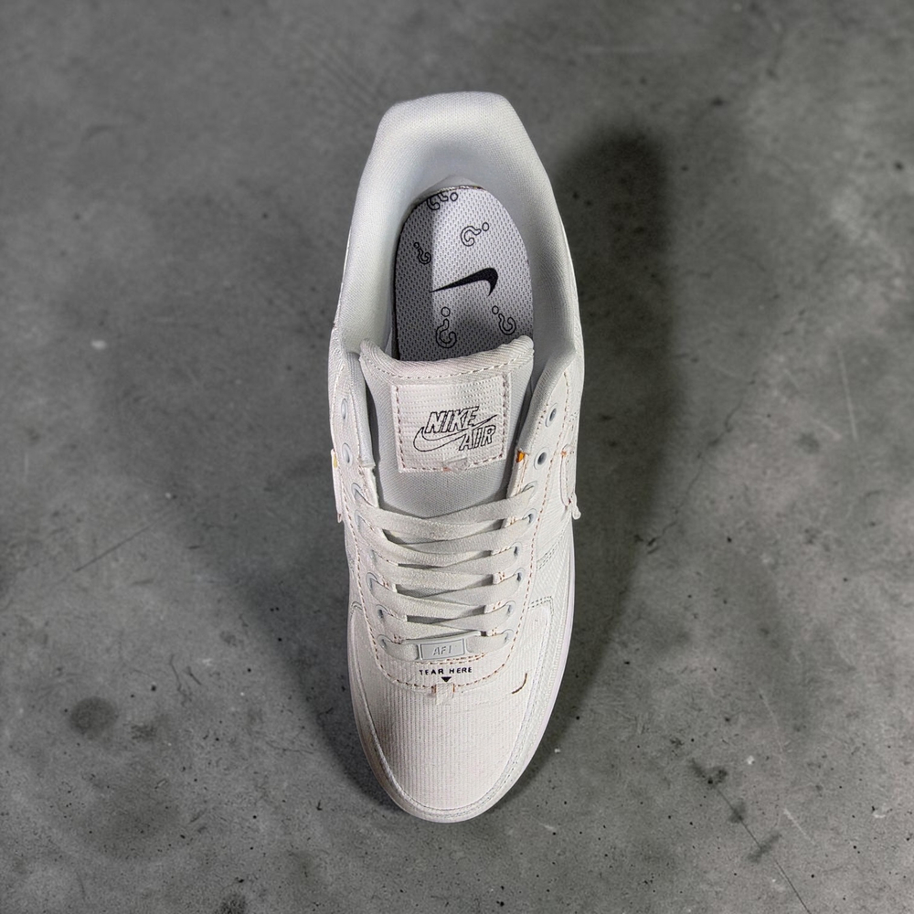 Nike Air Force 1 Low • Tear Away