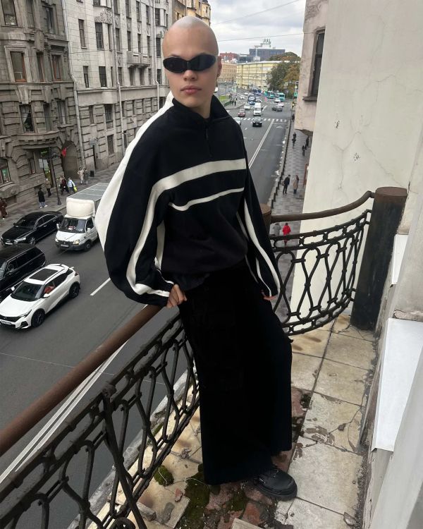 Толстовка Zip-up Fleece молочно-черная - фото 3