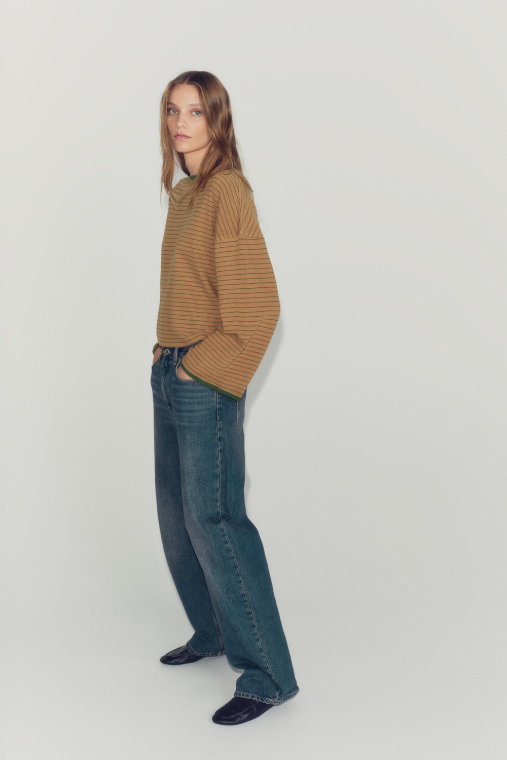 ФУТБОЛКА В ПОЛОСКУ С ЭФФЕКТОМ ПОТЕРТОСТИ — ZARA