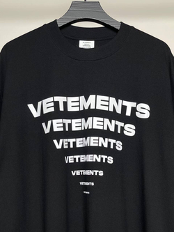 Футболка Vetements