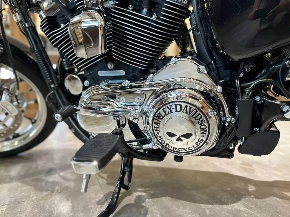 Harley-Davidson Superlow 1200 2020 vivid black