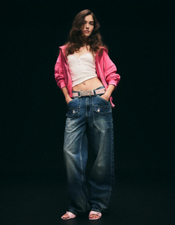 BERSHKA X JUICY COUTURE ДЖИНСЫ С ВЫШИВКОЙ, СВЕТЛО-ГОЛУБОЙ