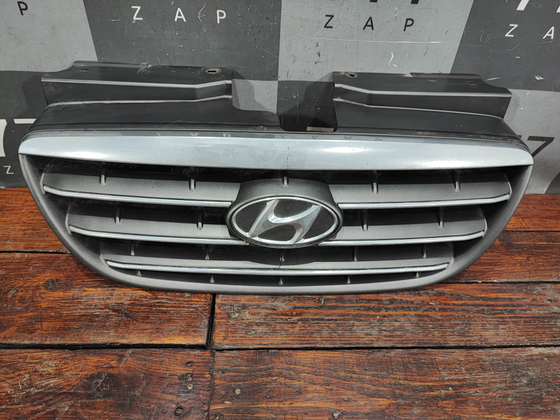 Решетка радиатора Hyundai Elantra 4 (HD) 06-11 Б/У Оригинал 863512H000