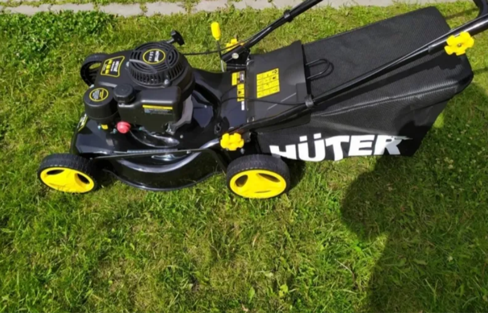Газонокосилка бензиновая Huter GLM-6.0 ST