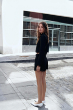 УКОРОЧЕННЫЙ БЛЕЙЗЕР С КРУЖЕВНОЙ ОТДЕЛКОЙ — ZARA