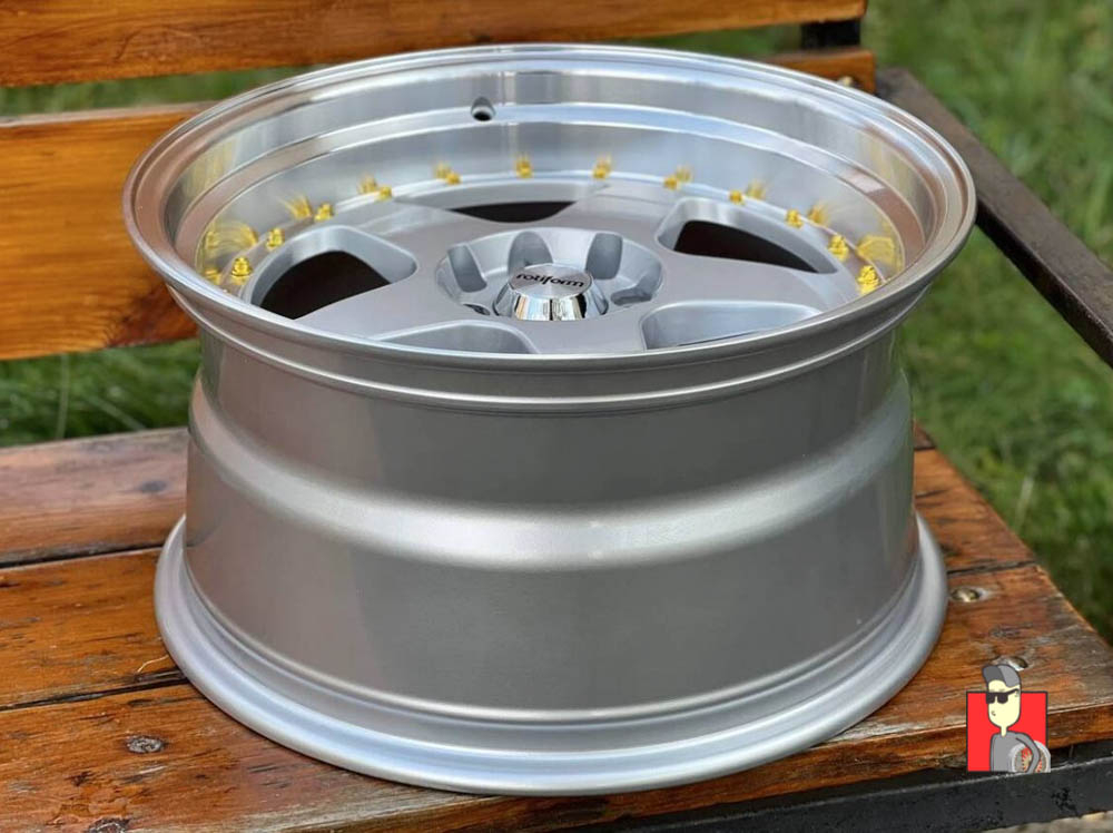 Комплект дисков Rotiform ROC 17x9 et20 4x100/4x114.3