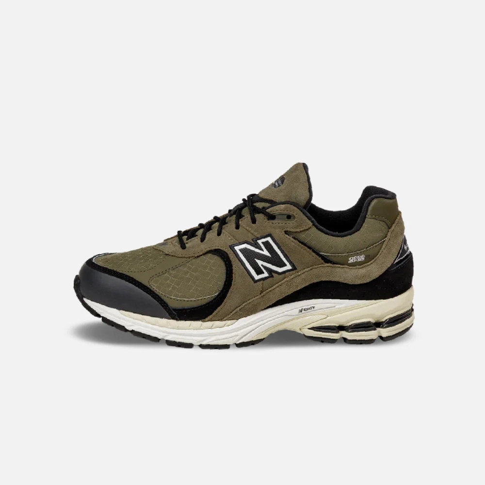 Кроссовки New Balance 2002 Leather
