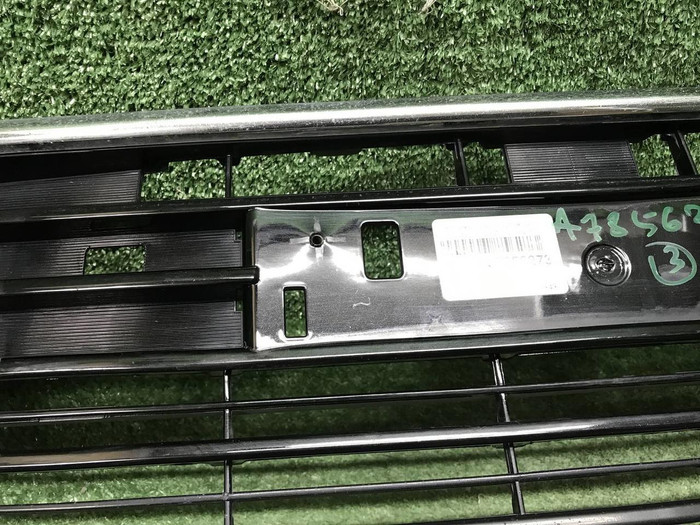 Решетка переднего бампера Toyota Camry xv50 14-17