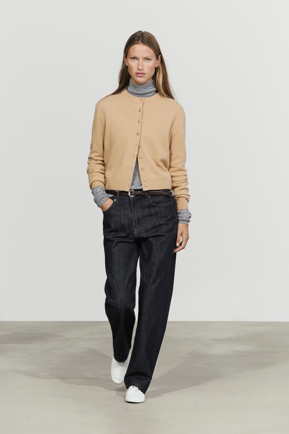 Massimo Dutti Кардиган с пуговицами, цвет верблюжьей шерсти