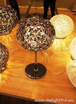 Kartell Planet ( clear ) table lamp
