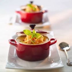 Le Creuset Мини-кокотница 10см вишня 71901-10060