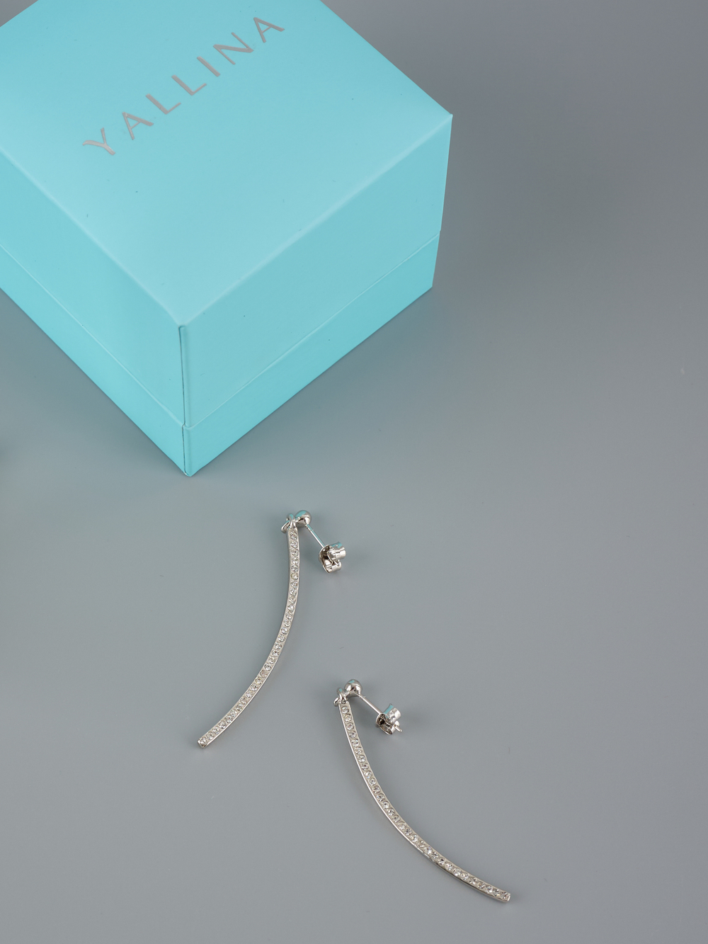 Серьги-подвески Тонкая линия с кристаллами Swarovski