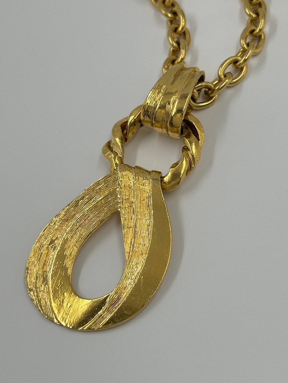 Кулон Yves Saint Laurent