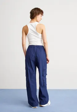 Брюки спортивные женские ELLESSE