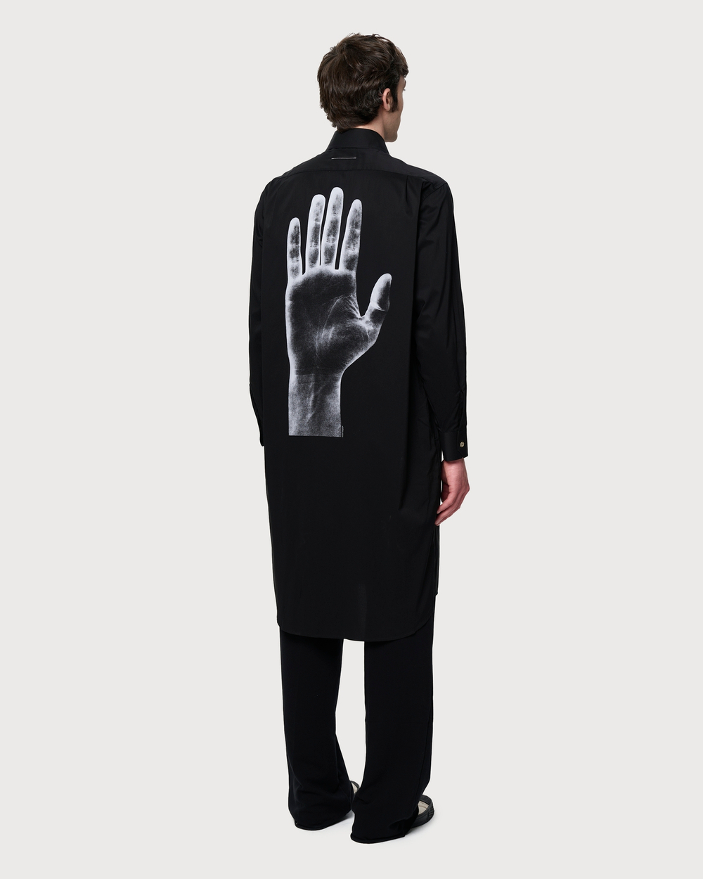 MM6 MAISON MARGIELA РУБАШКА МУЖСКАЯ ДЛИННАЯ С ПРИНТОМ НА СПИНЕ