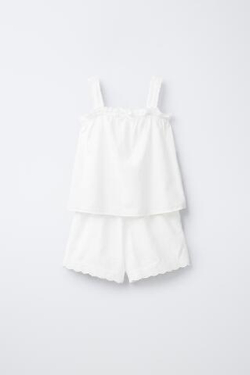 ZARA ПИЖАМА С БРЕТЕЛЯМИ И ТКАНЬЮ ПЛЮМЕТИ, БЕЛЫЙ