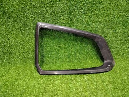 Накладка переднего бампера правая BMW X6 G06 19-23