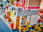 Конструктор LEGO Friends 42670 Апартаменты и магазины в Хартлейк-Сити