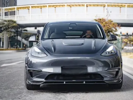 Карбоновый обвес для Tesla Model Y 2020+ Тесла