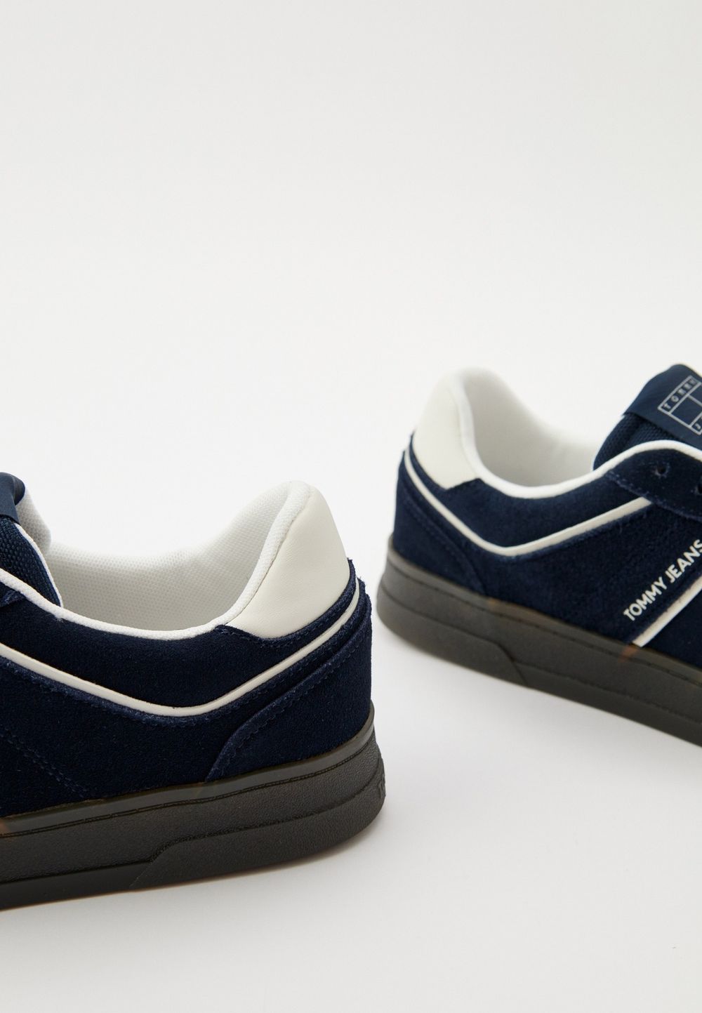 Кроссовки мужские TOMMY JEANS THE GREENWICH SUEDE