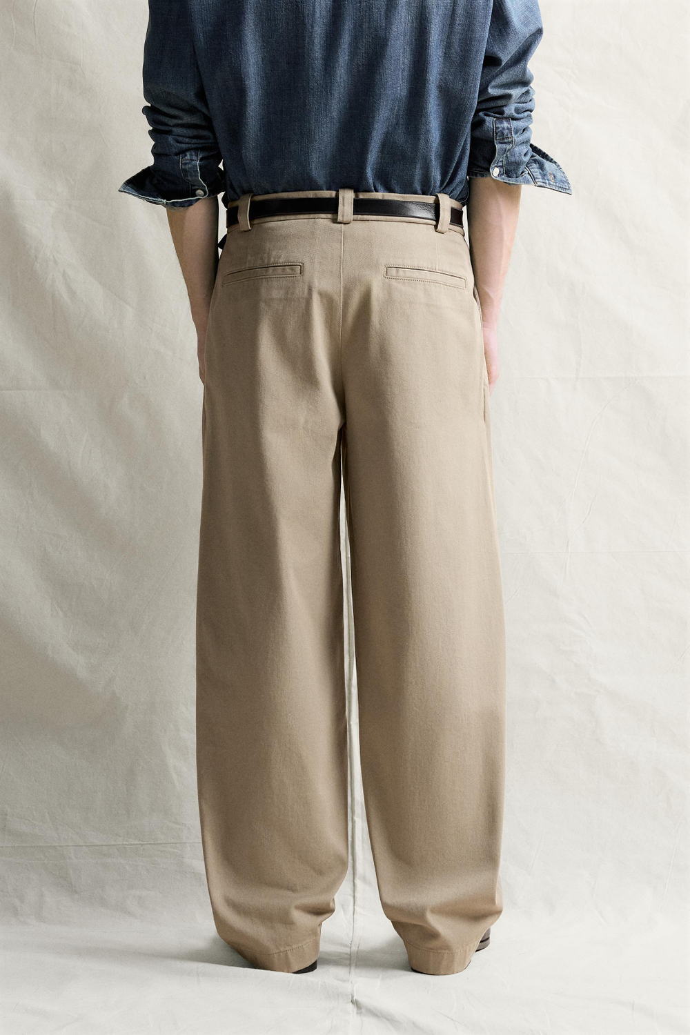 БРЮКИ ЧИНОС STRAIGHT FIT СО СКЛАДКАМИ — ZARA · 5862/776