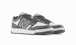 alt="Кроссовки New Balance 480 арт. BB480LBA черно-белая расцветка вид спереди"