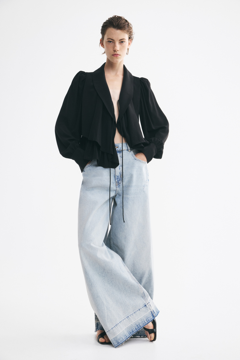 Блузка с шалевым воротником и пеплумом - H&M