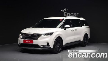 KIA Canival 9-Seater Signature — 2023