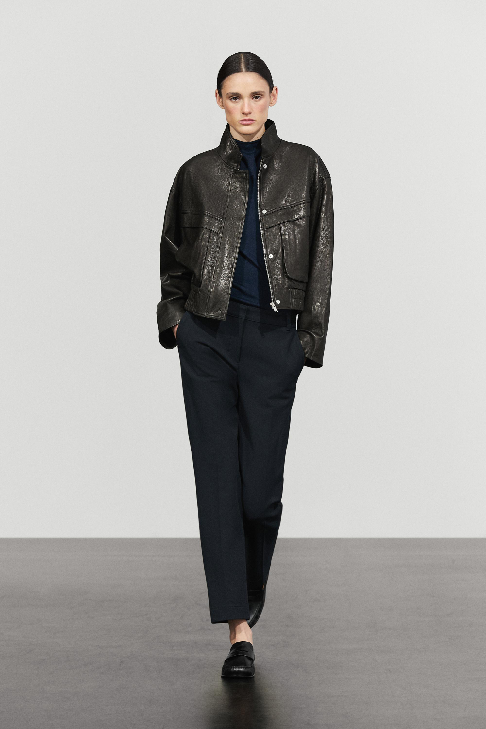 Massimo Dutti Брюки из эластичной высокотехнологичной ткани, темно-синий