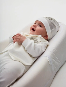 Комбинезон для новорожденного на выписку