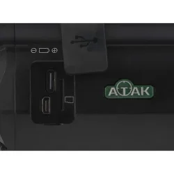 Тепловизионный прицел ATAK ET23-45 - крупный план разъемов под крышкой и логотипа