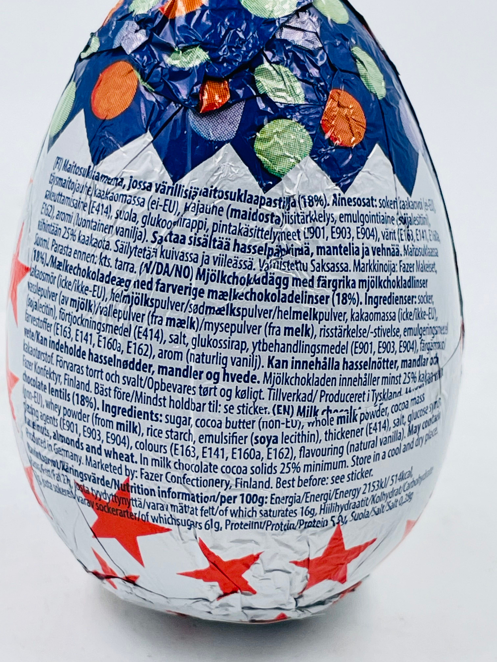 Шоколадное яйцо Fazer Amerikan pastilleja с разноцветными шоколадными пастилками, 65 г (Германия)