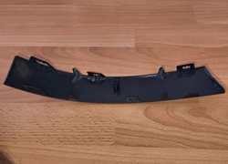 Накладка заднего правого фонаря Audi a4 b5 - 8D0945102