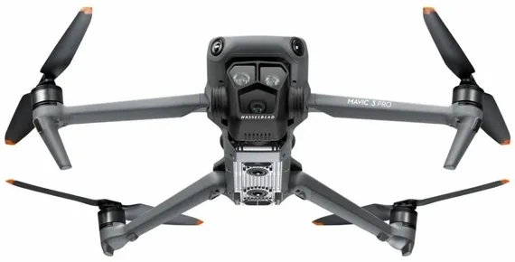 Квадрокоптер DJI Mavic 3 Pro (DJI RC)
