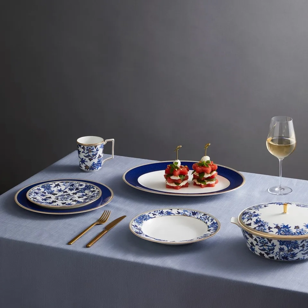 Wedgwood Столовый набор "Гибискус" - 4 предмета (на 1 персону) EAN 701587424240