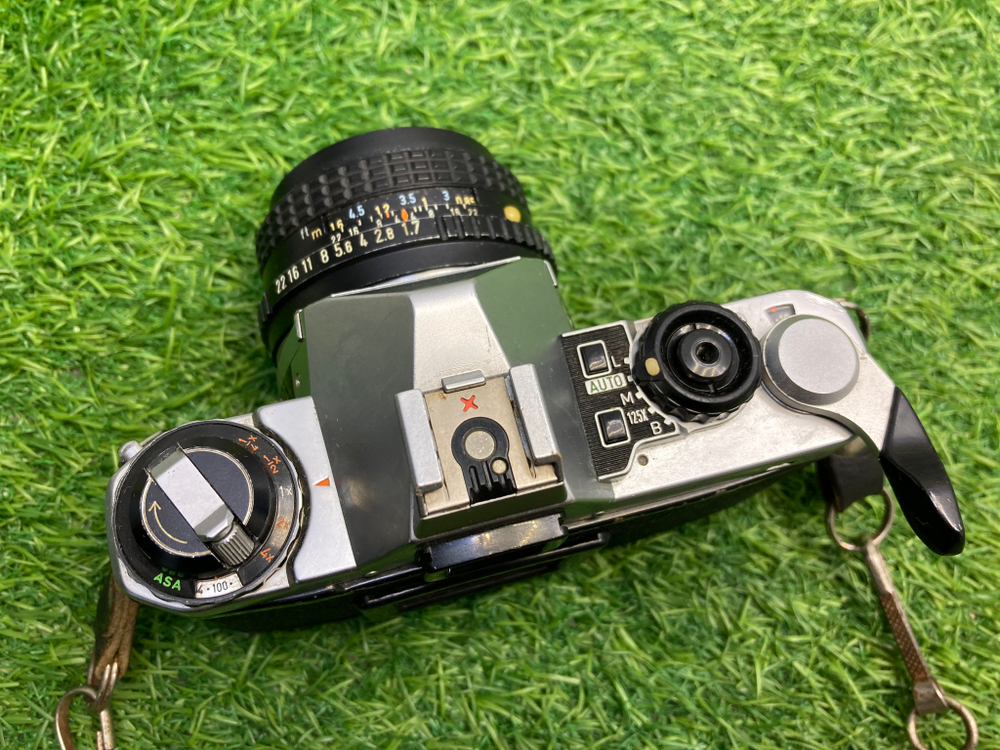 Pentax ME Super + Pentax 50mm 1.7