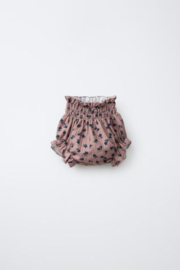 ZARA ТРУСЫ С ФАКТУРНЫМ ЦВЕТОЧНЫМ ПРИНТОМ, ПУДРОВО-РОЗОВЫЙ