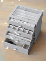 Органайзер для украшений и часов со стеклянной крышкой Stackers Classic Jewellery Box, 4 секции - White Pebble (White Pebble / серый / White Pebble / 500)