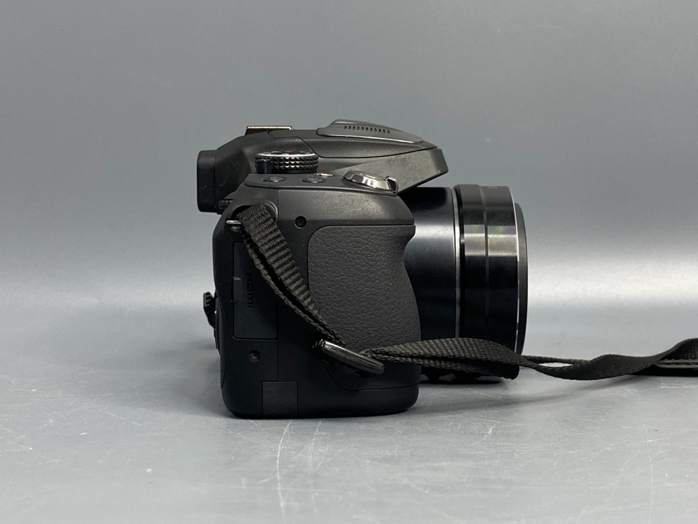 Panasonic Lumix DMC-FZ72