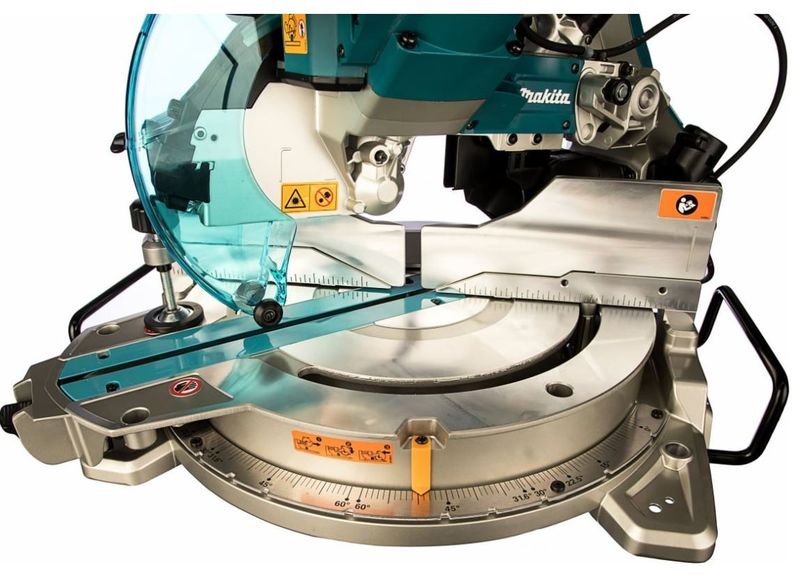 Makita LS1019L — Торц. пила конс. типа, 260 мм, 1510 Вт с DXT