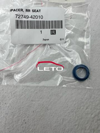 SPACER, RR SEAT72749-42010 7274942010