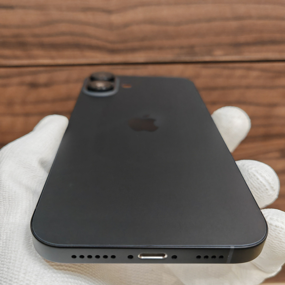 Корпус для iPhone XR в стиле iPhone 16 (цвет: White / Белый)