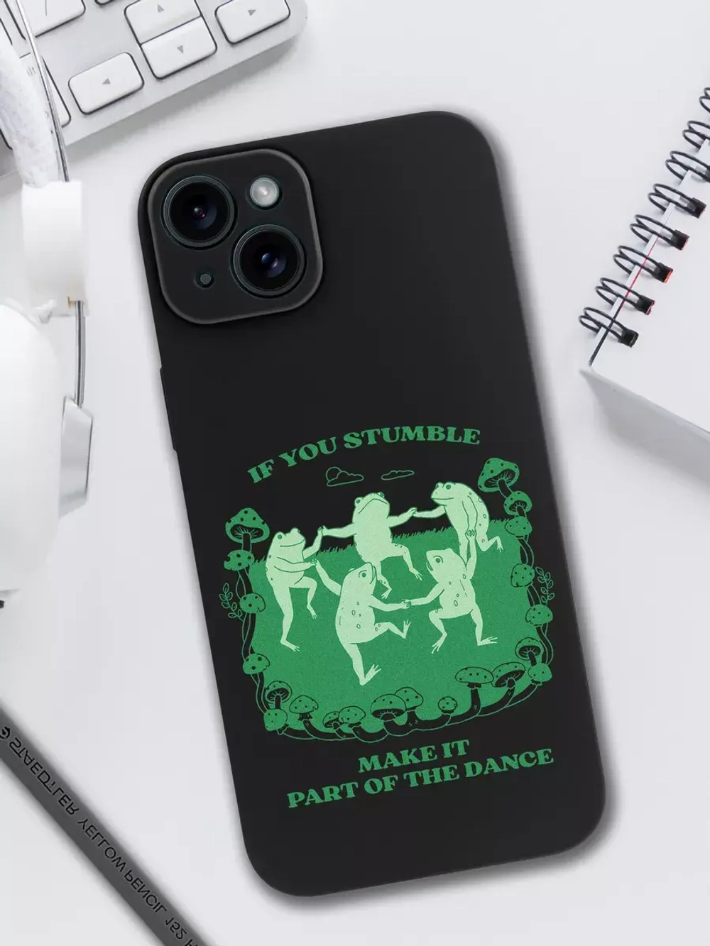 Чехол на iPhone 15 Plus с принтом